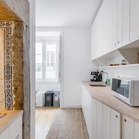Apartment New To - Stunning Views - Authentic Living Lissabon
