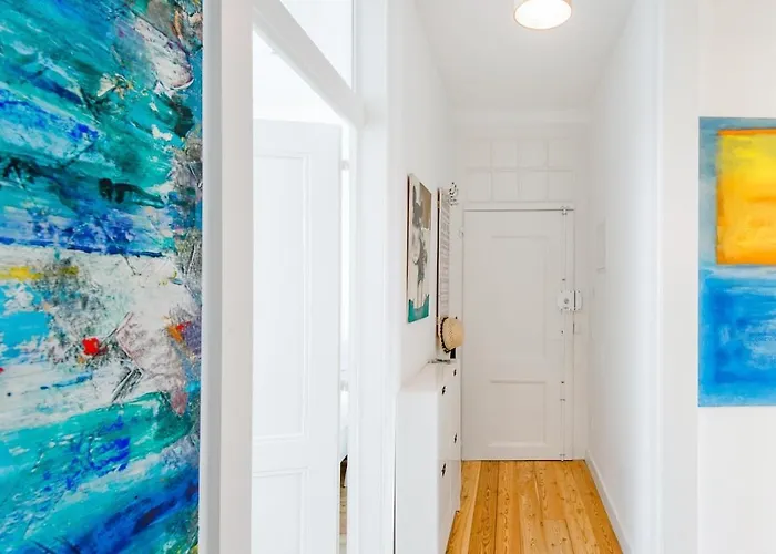 Updated Fully Equipped Comfortable With Sea View * リスボン