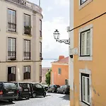 Updated Fully Equipped Comfortable With Sea View Lägenhet Lisboa