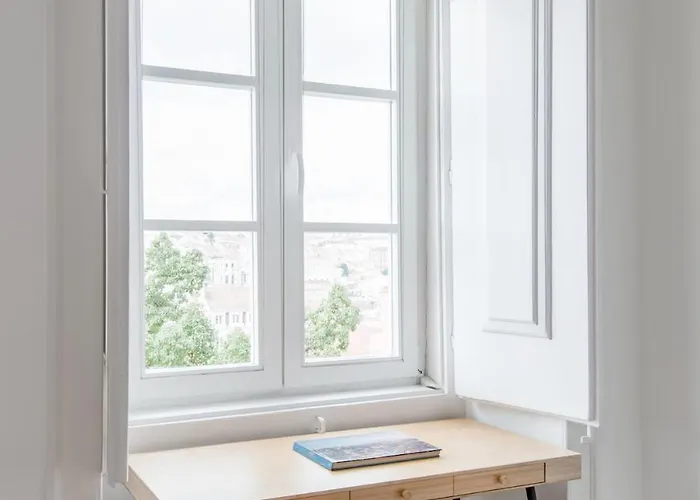 Updated Fully Equipped Comfortable With Sea View 公寓 *