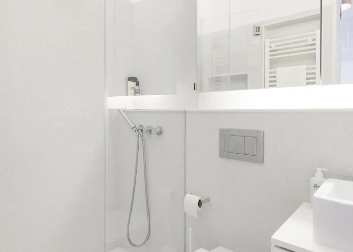 Updated Fully Equipped Comfortable With Sea View *